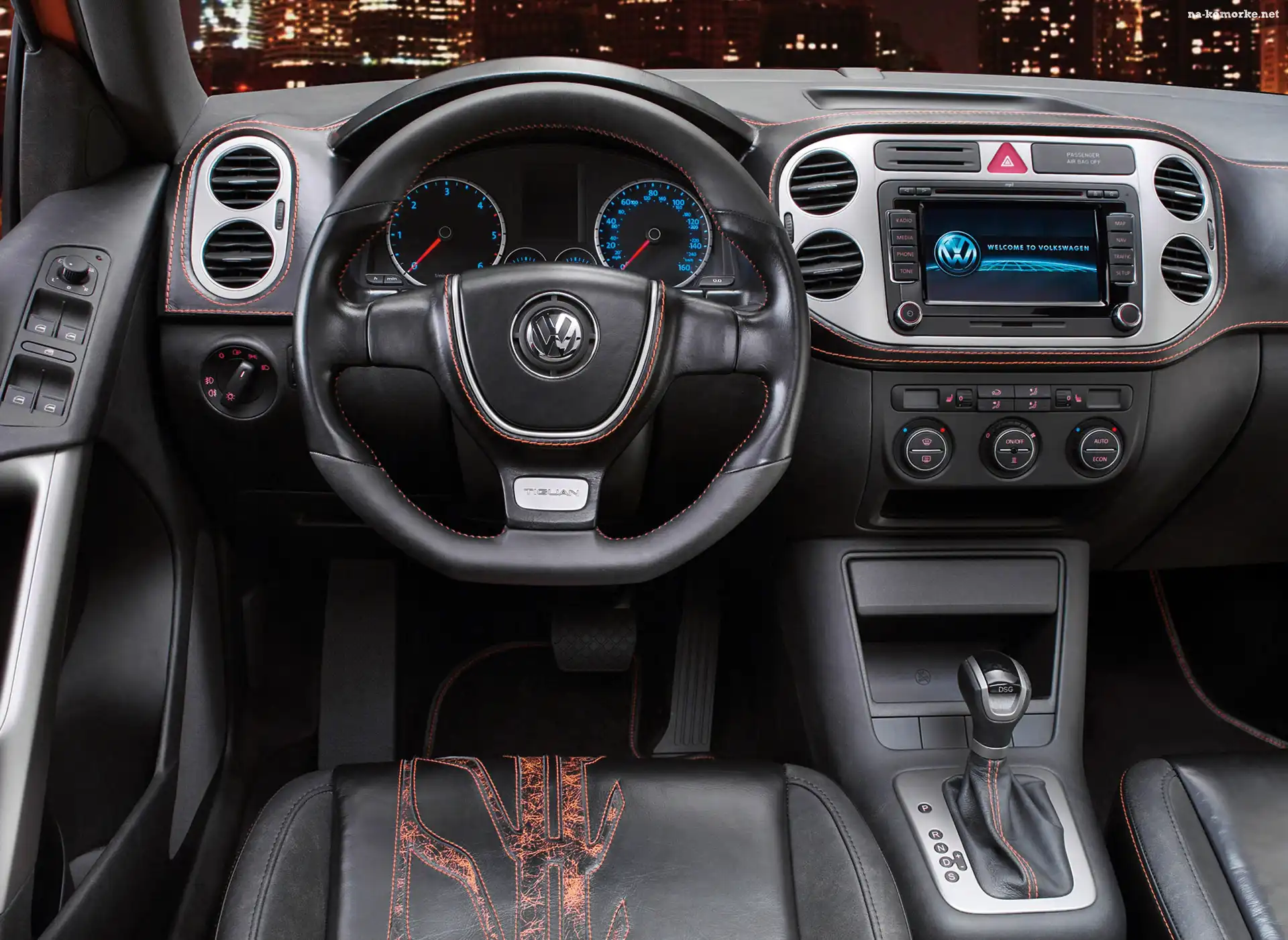 Volkswagen Tiguan, Spłaszczona, Kierownica
