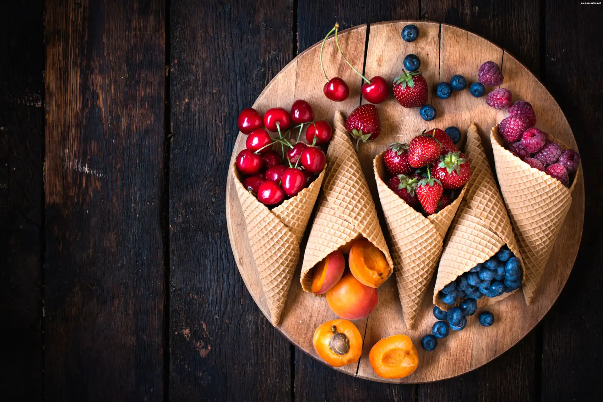 Rożki wafelkowe, Wiśnia, Deska, Morela, Jagoda, Truskawka, Malina