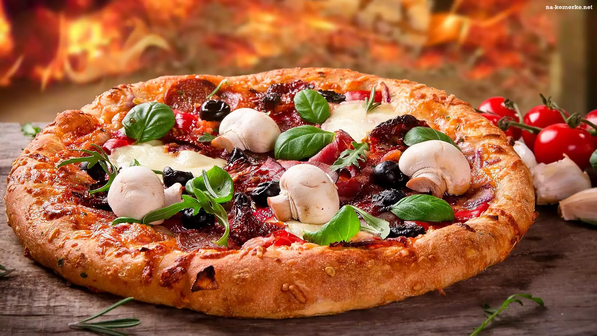 Wędlina, Pieczarki, Pizza, Bazylia, Pomidory, Oliwki