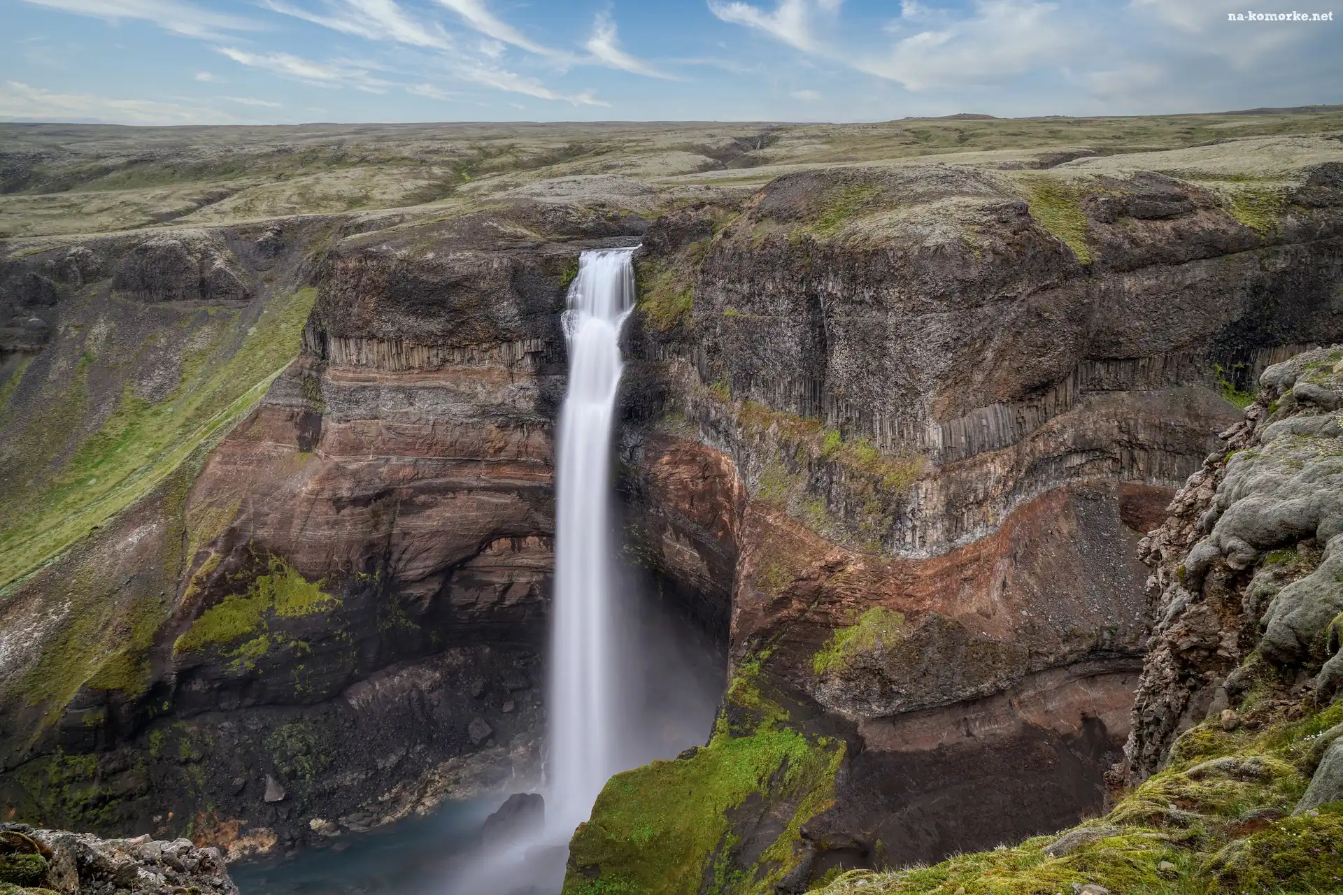 Wodospad Haifoss, Islandia, Skały, Płaskowyż