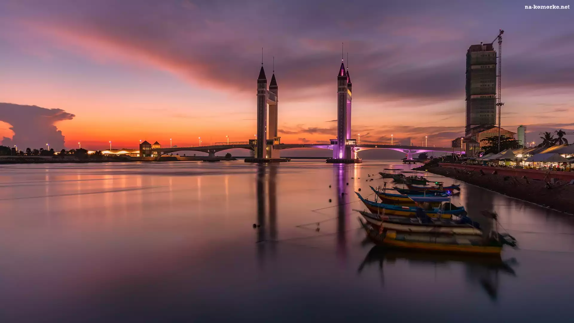 Rzeka Terengganu, Kuala Terengganu, Malezja, Wschód słońca, Most zwodzony, Terengganu Drawbridge, Łódki