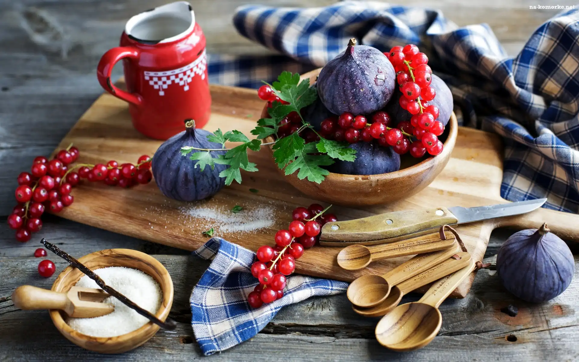 Kompozycja, Łyżki, Deska, Figi, Czerwona, Porzeczka, Dzbanuszek