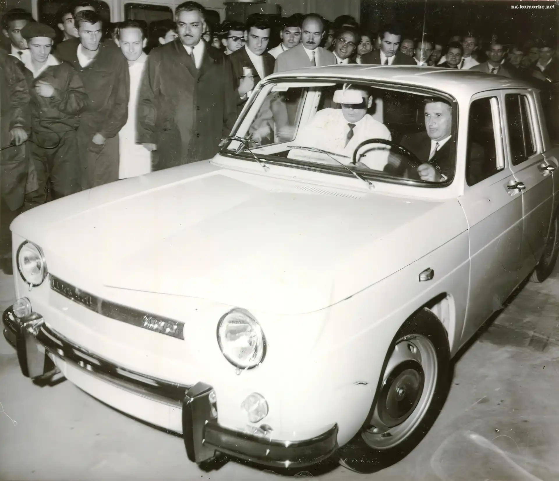 Zabytkowa, Dacia 1100, Prezentacja