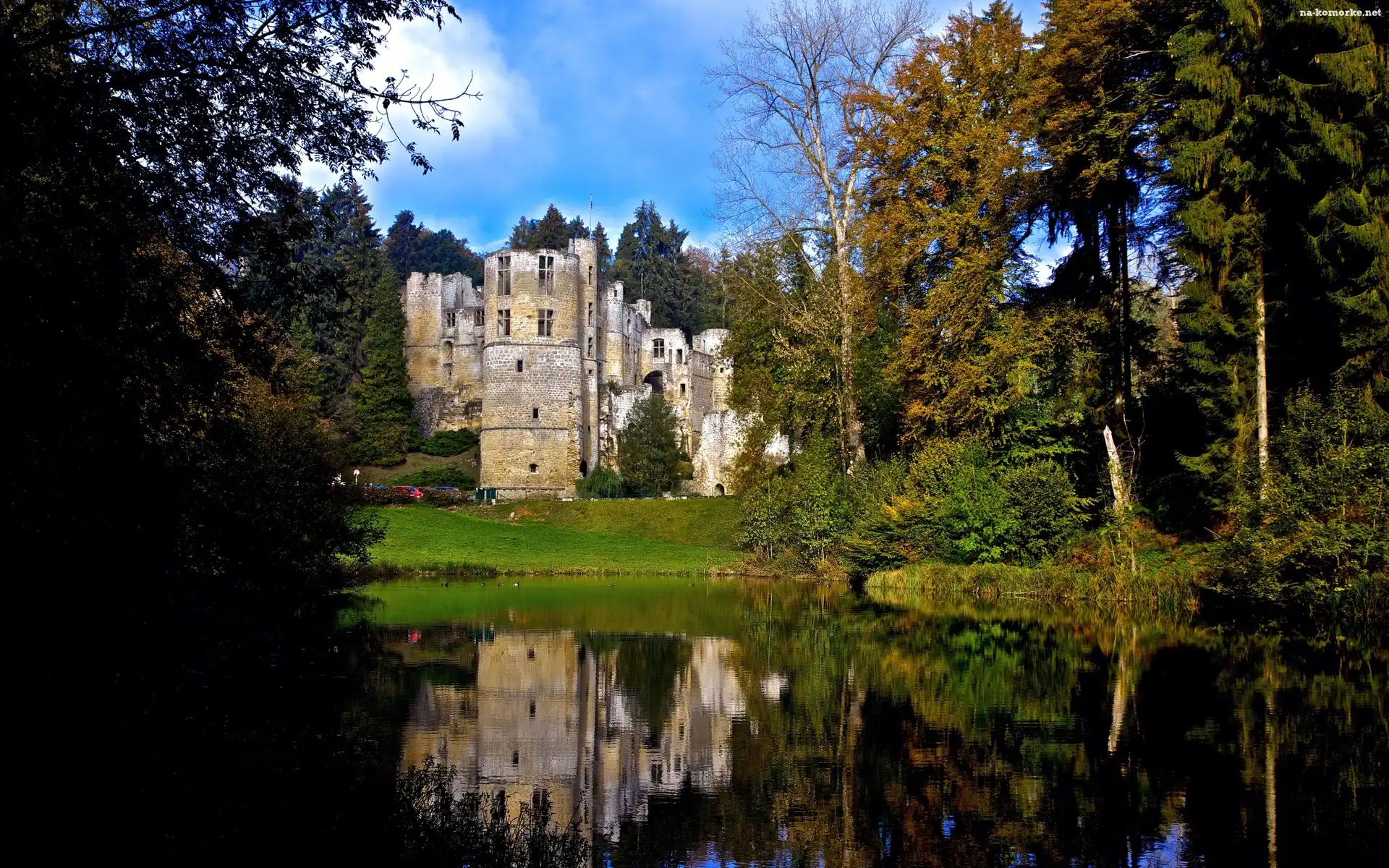 Park, Beaufort Castle, Zamek w Beaufort, Drzewa, Luksemburg, Rzeka